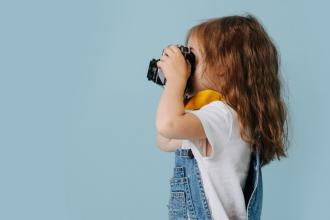 Droit à l’image des enfants sur internet: loi du 19 février 2024